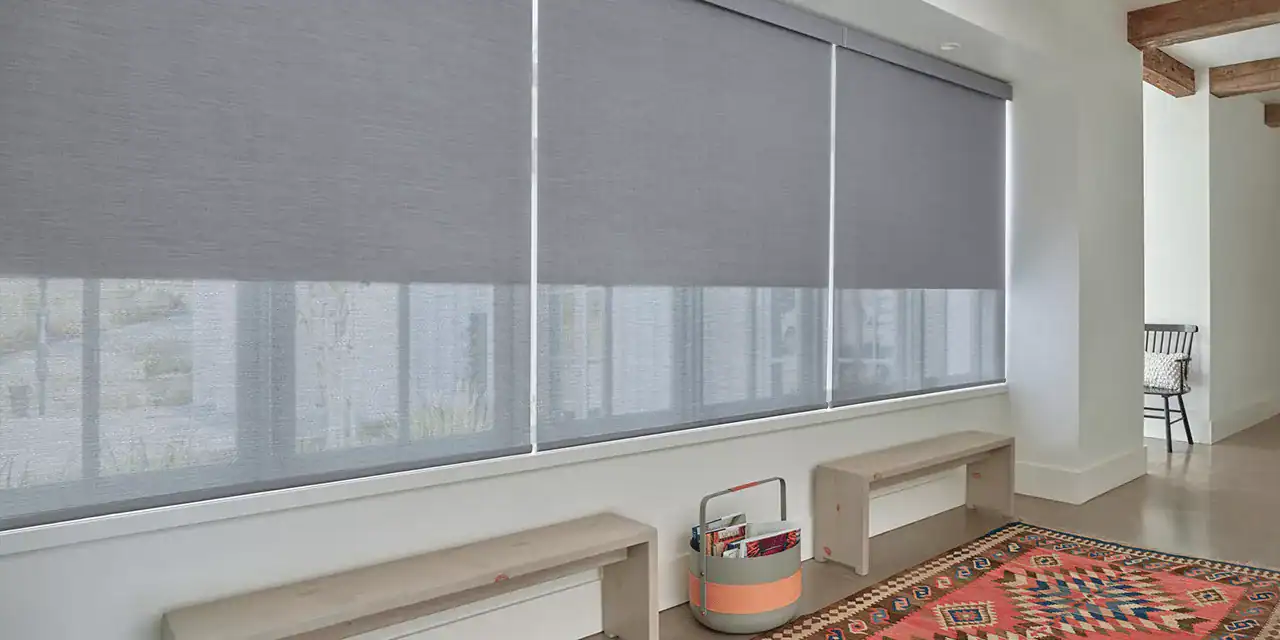 Roller Shades by Hunter Douglas, Stores a Rouleaux de Hunter Douglas, les meilleurs rideaux opaques