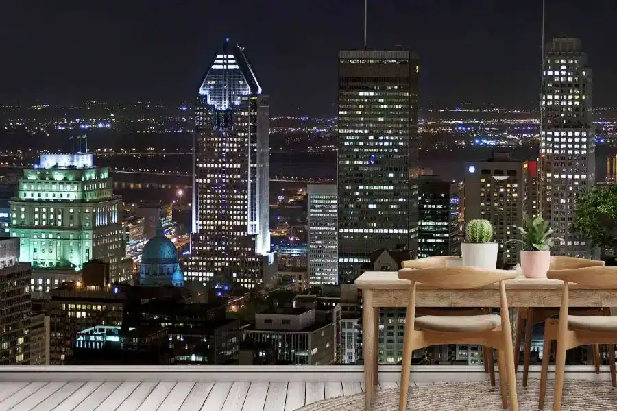 Papier peint moderne pour salon avec vue sur la ville, style urbain et couleurs neutres.