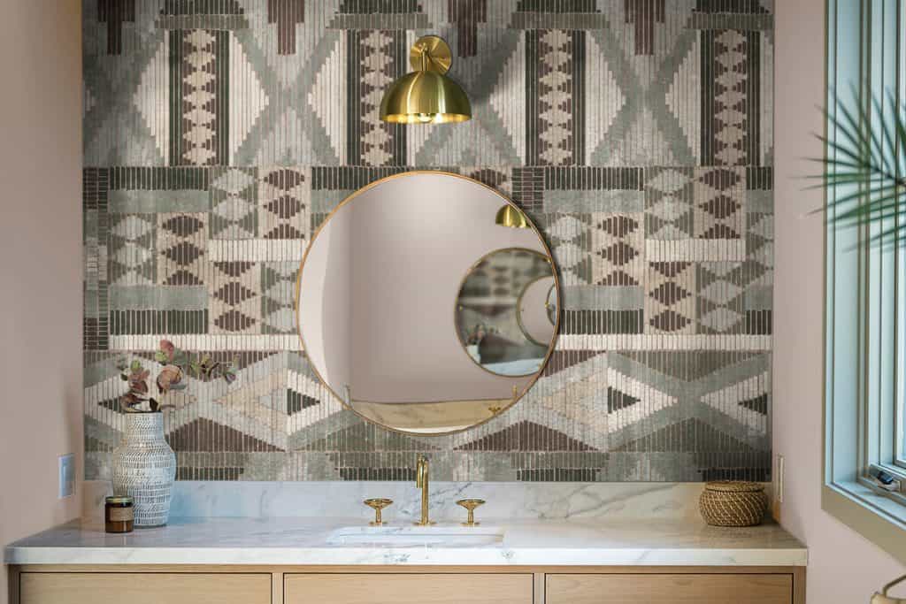 geometric wallpaper for powder rooms, pattern is from Tres Tintas Orishas M3910-1 - Tres Tintas and is available at Empire Wallpaper