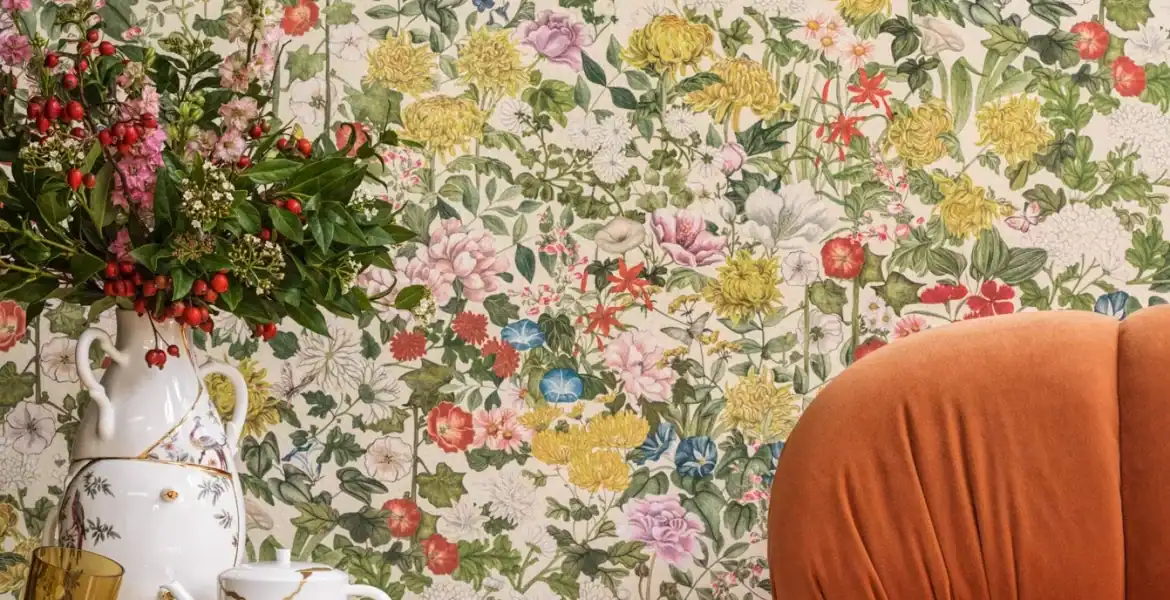 Cole and Son Shinrin Yoku Flora Province Luxury Wallpaper - Room Shot - Premium Designer Wallcovering for Living Room