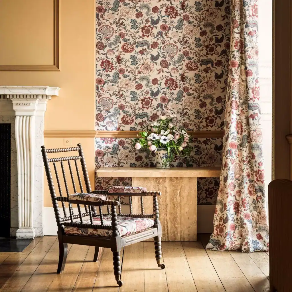 Elegant floral wallpaper for sophisticated home decor accents.